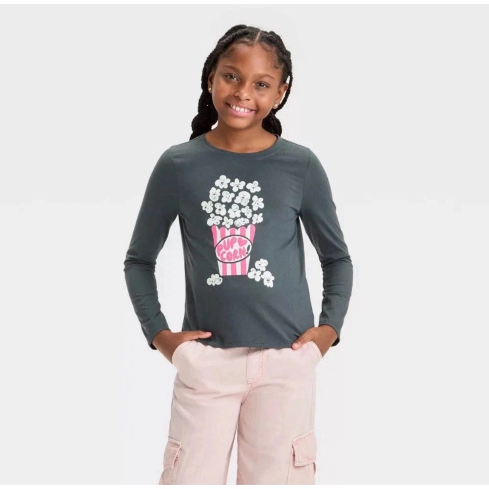 Girls' Long Sleeve Graphic T-Shirt - Cat & Jack. Size 8 Popcorn Puppy